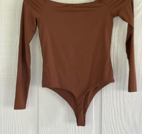 Nuuds- Brown Off Shoulder Bodysuit