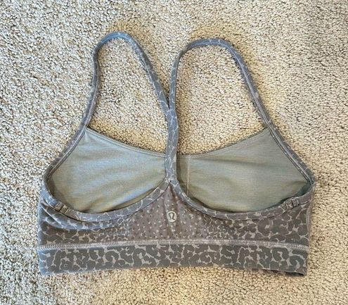 Lululemon Flow Y Bra Nulu Size 6 - $32 - From Alyssa