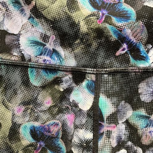 Ivivva Lululemon Kids Orchid Print Reversible Leggings Women's 4 - $30 -  From Summer