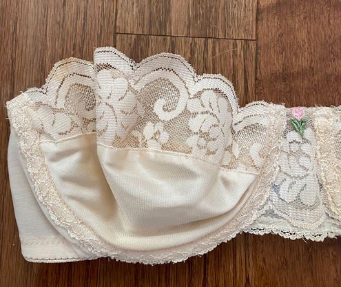 Maidenform Vintage balconette maiden form lace bra White Size 32 C - $38  (30% Off Retail) - From roya