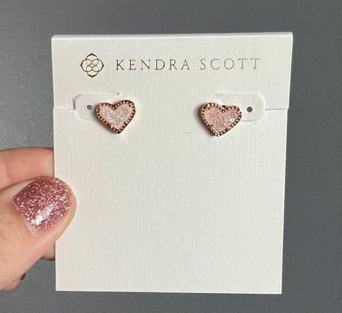 Ari Heart Rose Gold Stud Earrings in Pink Drusy