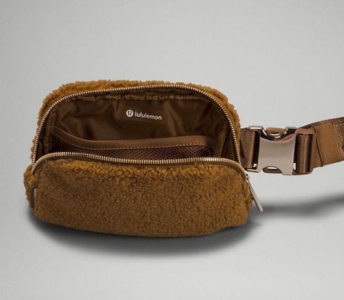 Lululemon Everywhere Belt Bag 1L Sherpa Fleece Burnt Caramel Brown