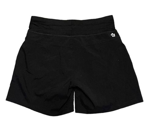 Tuff Athletics, Shorts