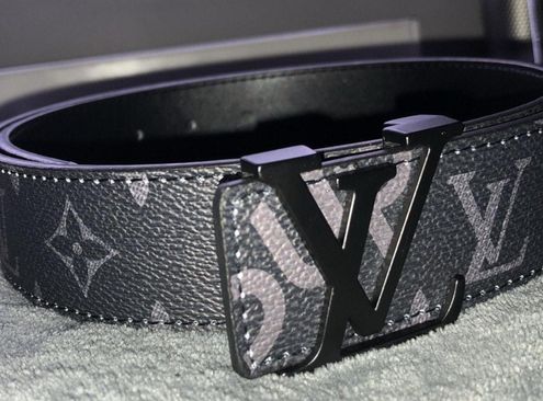 Men Black Louis Vuitton Belt (great condition) for Sale in Danville, IN