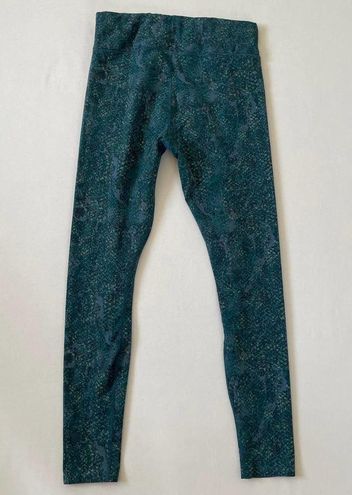 Pact Leggings Womens Medium Green Snakeskin Print Organic Cotton - $17 -  From Kristen