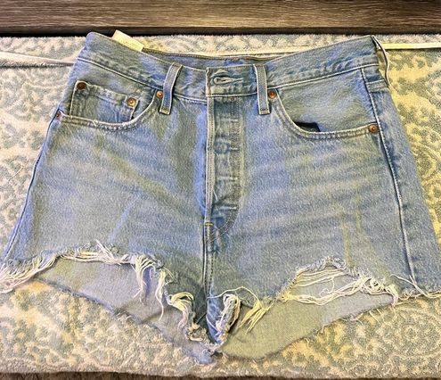 Levi's 501 Mid-Rise Denim Shorts Blue Size 28 - $22 (56% Off Retail) - From  Shannon