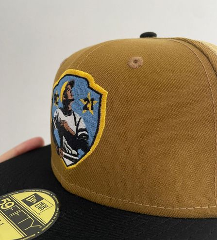 New Era Myfitteds Pittsburgh pirates Roberto Clemente Puerto Rico flag size  7 1/4 brand new Brown - $149 New With Tags - From A