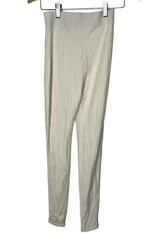 Uniqlo Heat Tech Extra Warm Leggings Cream White High Waist Knit Pull On  Winter - $23 - From Twisted