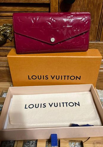 Louis Vuitton Authentic LV Wallet With Inclusions Pink - $350