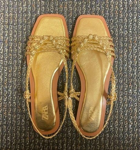 Cleona Women's Gold Flat Sandals | Aldo Shoes