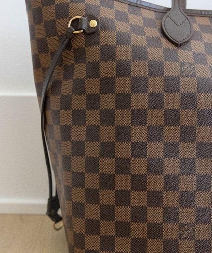 Louis Vuitton Neverfull GM with pouch and dust bag. $1695 #louisvuitton  #louisvuittonbag #louisvuittonneverfull #lvneverfull #lvneverfullgm…