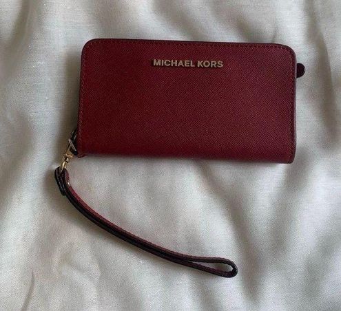 Michael Kors red wallet  Red wallet, Kor, Michael kors