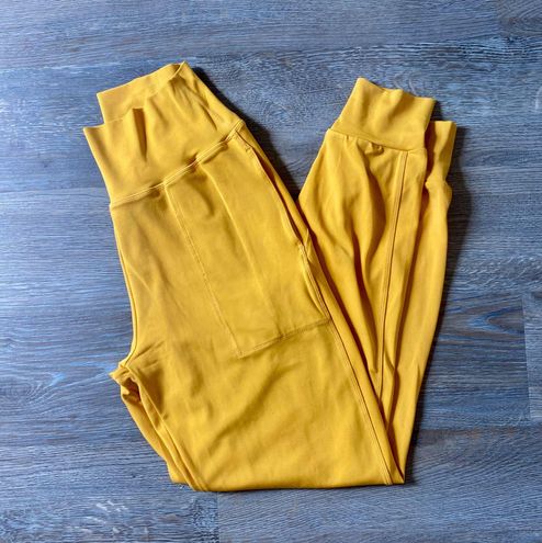 Paragon Fitwear NWOT High Waisted Naked Joggers Yellow Size M