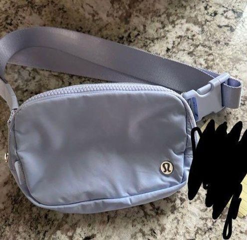  Lululemon Athletica Everywhere Belt Bag Pastel Blue (PSLB) |  Waist Packs