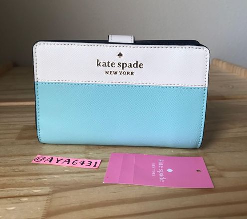 New With Tags Kate Spade New York Medium Bifold Zip Wallet. Original Price  $189.