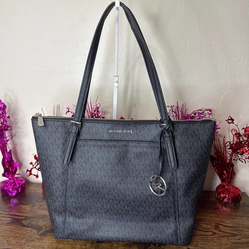 MICHAEL Michael Kors Jet Set Item Large East/West Top Zip Tote SKU:8902993  