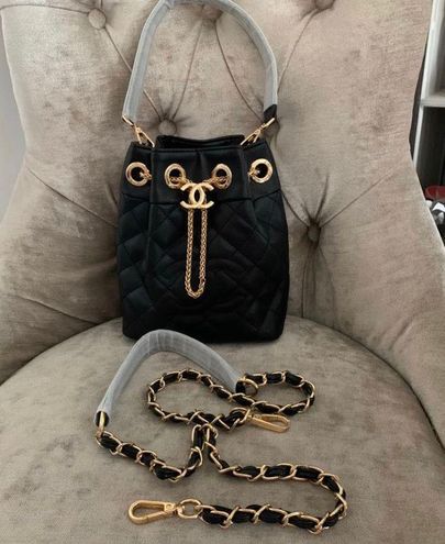 Chanel VIP GIFT CROSSBODY BAG NEW BLACK LEATHER - clothing & accessories -  by owner - apparel sale - craigslist