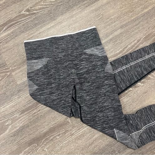 Saucony Athletic Leggings Gray - $13 - From Kayla