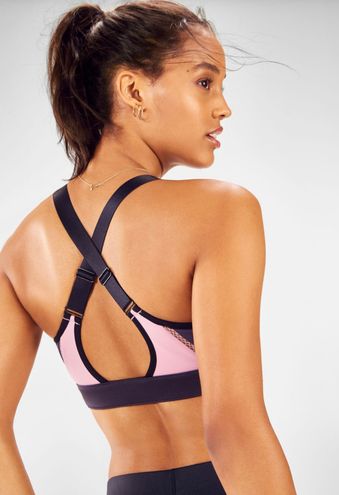 Fabletics Zoe High Impact Sports Bra Iron Shine size small Gray - $15 (68%  Off Retail) - From ryahhg