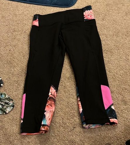 Lululemon cropped leggings 6 - $32 - From Brittany