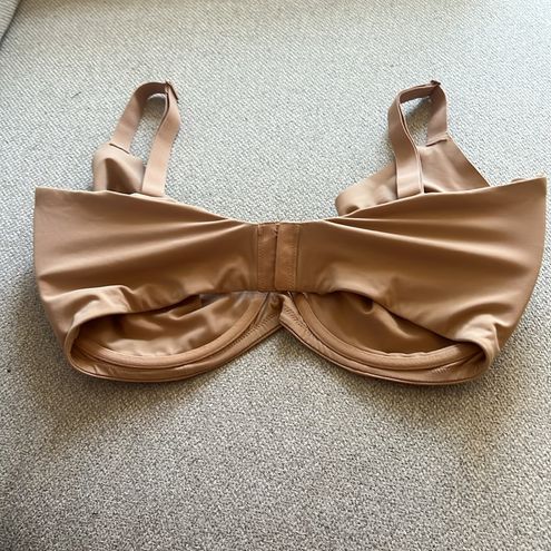 SKIMS Fits Everybody T-Shirt Bra Molded Demi Coverage Sand nwot size 40 H -  $23 - From Marissa