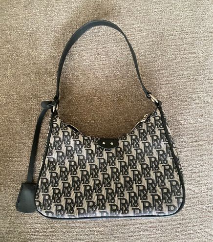 SheIn Black And Grey Shoulder Bag - $9 (40% Off Retail) - From Vivi