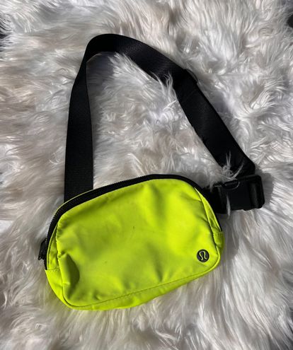 Lululemon Everywhere Belt Bag - Everglade Green (First Release) - lulu  fanatics