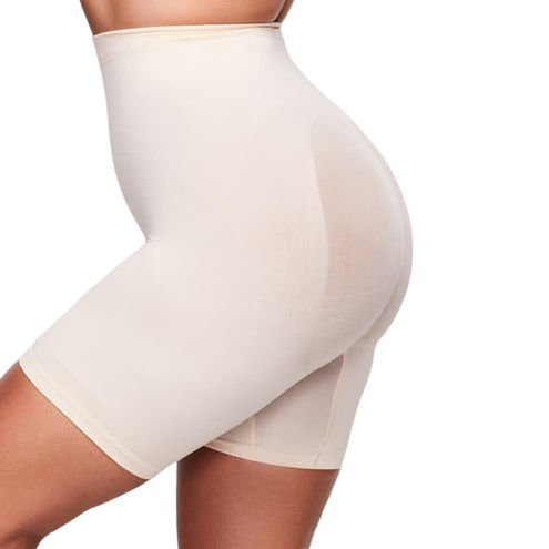 SKIMS NEW Seamless Sculpt Mid Thigh Short Open Gusset Sand Small / Medium  Tan - $31 - From Shop