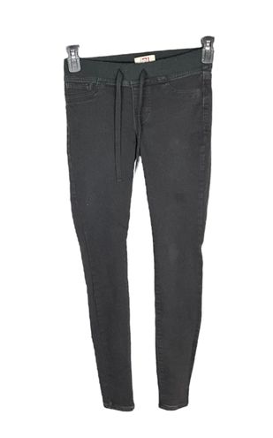 L.E.I . Black Skinny Jeans Jeggings Juniors Small Size 28 - $16 - From Myrna