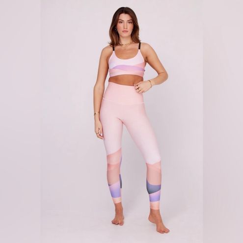 Onzie NWT, Sustainable Soul Graphic Elastic Bra, Selena Moon