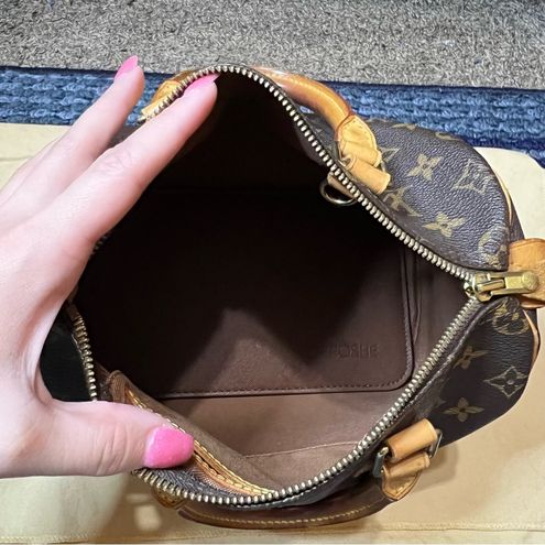 Louis Vuitton speedy 25 monogram with dust bag and base shaper