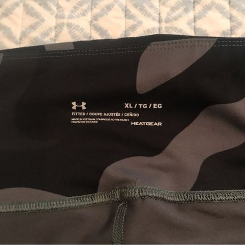 Under Armour Under‎ Armour Size XL Black Gray Heatgear Fitted