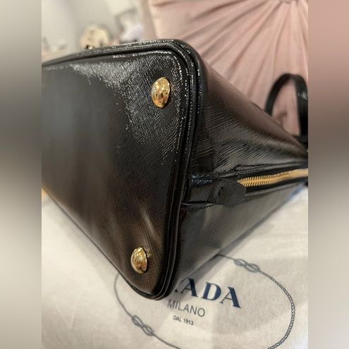 Prada Black Saffiano Vernice Small Promenade Tote Shoulder Bag Purse -  $1271 (57% Off Retail) - From Nora