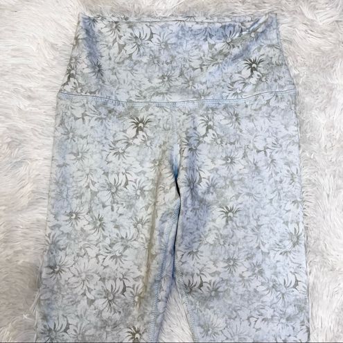 Evolution and creation EVCR Mia High Waist Dove Faded Floral Stamp 7/8 Legging  Medium Athletic NWOT - $20 New With Tags - From RB