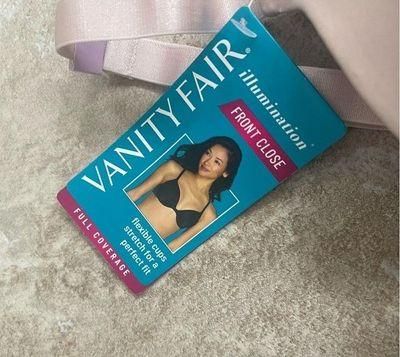 Vanity Fair 75339 Illumination Front Close Underwire Bra