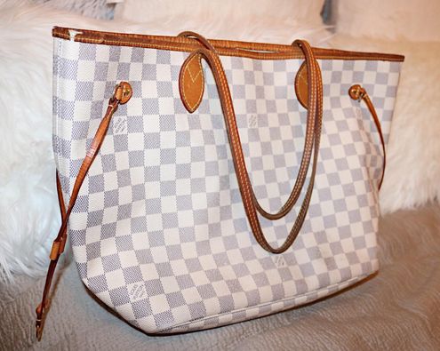 Louis Vuitton Damier Azul Neverfull MM for Sale in Canyon Country