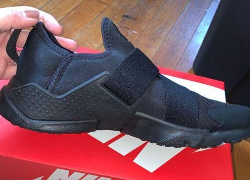 Nike Huarache Extreme Black Size 7 - $66 (45% Off Retail) - From