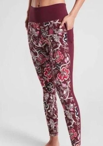 Athleta Affirmation red paisley henna floral Capri leggings, size Large  (Petite)