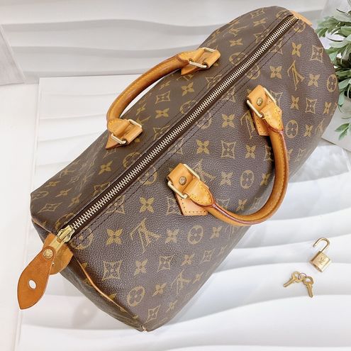 Louis Vuitton 💯Authentic Speedy 35 monogram Canvas - $750 - From Uta