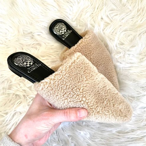 Vince Camuto - Plans? Just hanging. Wear the Presnue faux-shearling mule  around the house like @somewherelately. #vincecamuto