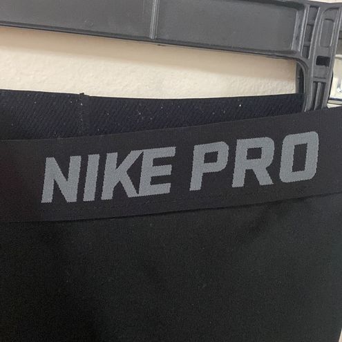 Nike Pro Linear Rain Dri-fit athletic Capri cropped leggings size