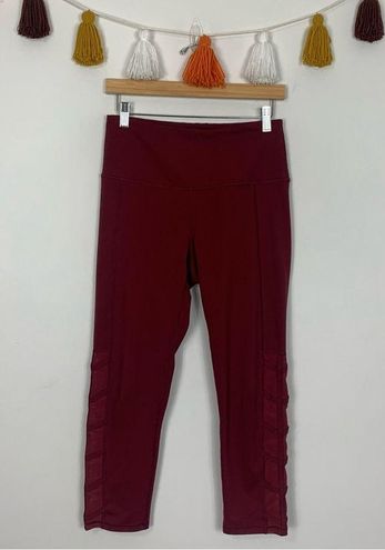 Gaiam Om Shiva Hi Rise Mesh Capri Maroon Leggings Size Medium - $27 - From  Chelsey