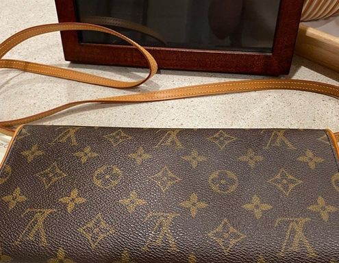 Louis Vuitton LV TWIN POCHETTE GM - $658 - From Bagscurated