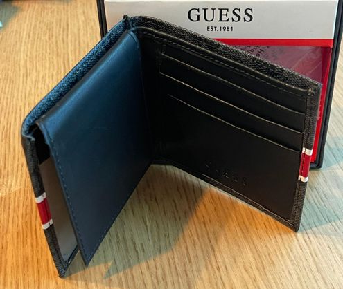 NWT AUTHENTIC guess mens wallet great gift
