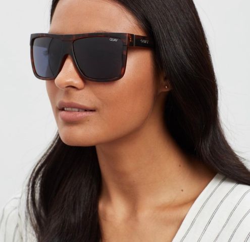 quay barnun sunglasses