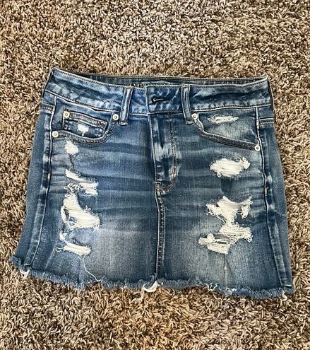 American eagle denim jean distressed High Rise Mini skirt super stretch  size 6