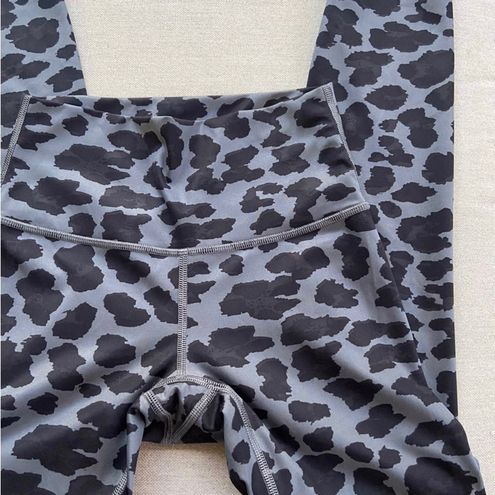 Lululemon leggings cheetah print size 4 - $70 - From Elizabeth