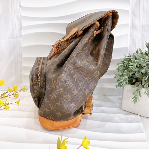 Louis Vuitton %Authentic Montsouris monogram Backpack GM - $1499 - From Uta