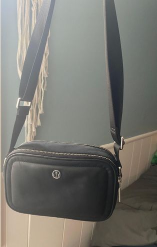 Lululemon Crossbody Camera Bag 2L - Kohlrabi Green - lulu fanatics