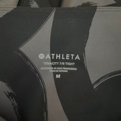 Athleta Tenacity 7/8 Tights in Brush Stroke Size Medium Black - $45 - From  Callie